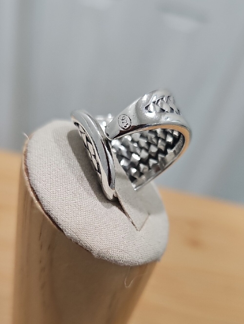 Woven Pattern Sterling Silver Statement Ring - Picture 4 of 4
